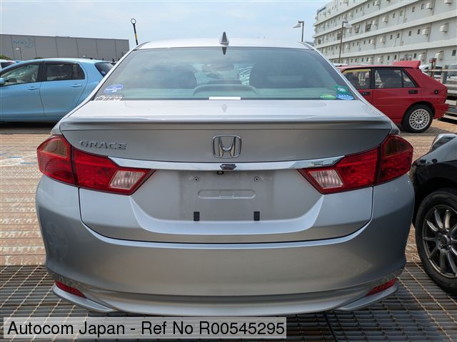 Vehicle photo 8
