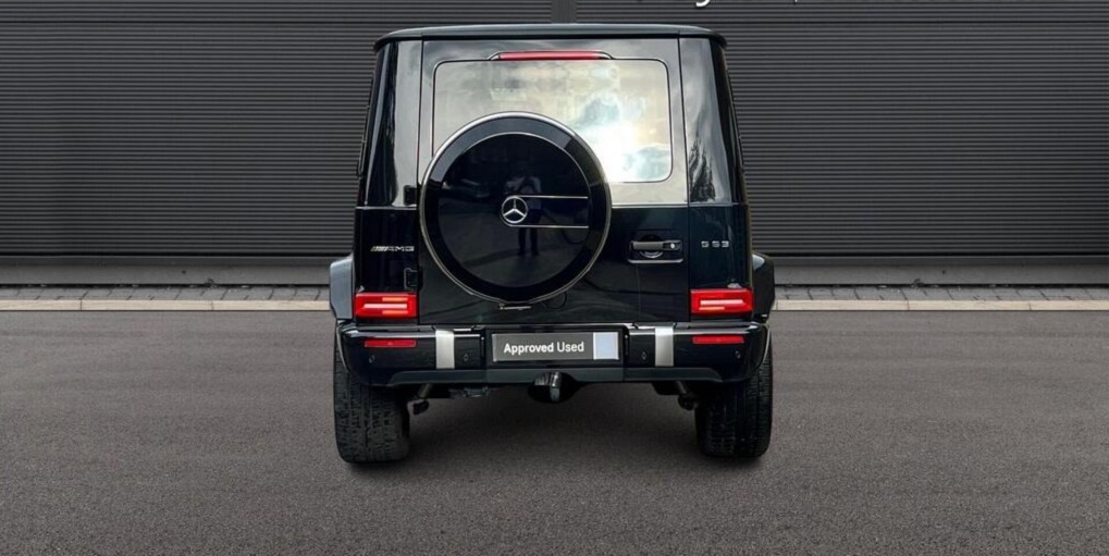 Vehicle photo 7