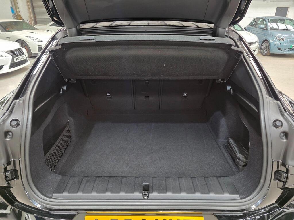 Vehicle photo 12