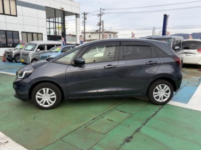 Vehicle photo 12