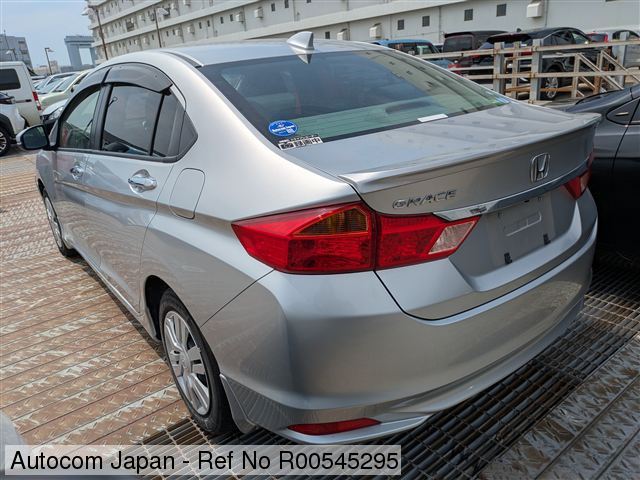 Vehicle photo 2